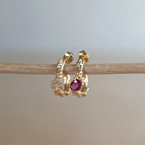 Asymmetry earrings & pinky ring